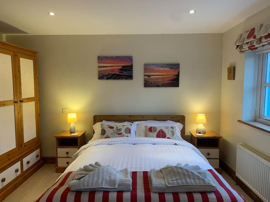 Rockhopper Cottage, Waldringfield ウッドブリッジ エクステリア 写真